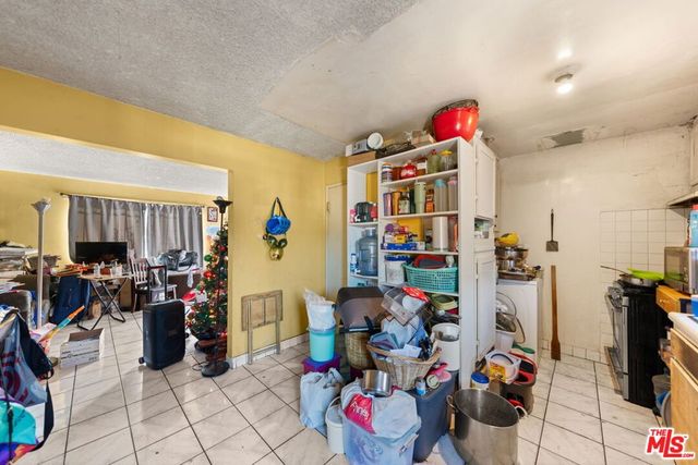 1114 S Kern Avenue, Los Angeles, CA 90022