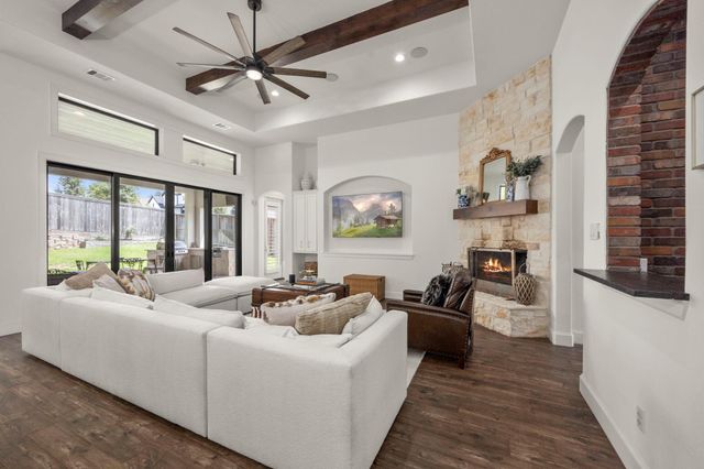 1715 Mission Oaks Court, Conroe, TX 77304
