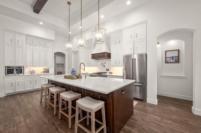 1715 Mission Oaks Court, Conroe, TX 77304