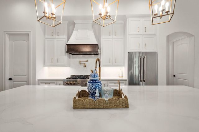 1715 Mission Oaks Court, Conroe, TX 77304