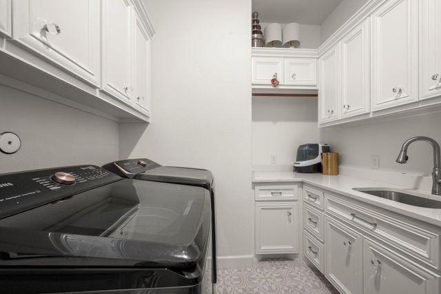 1715 Mission Oaks Court, Conroe, TX 77304