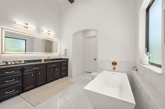 1715 Mission Oaks Court, Conroe, TX 77304