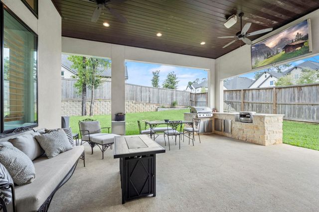 1715 Mission Oaks Court, Conroe, TX 77304