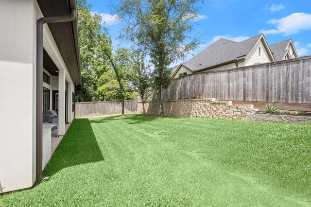 1715 Mission Oaks Court, Conroe, TX 77304