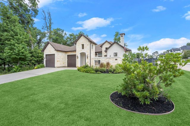 1715 Mission Oaks Court, Conroe, TX 77304