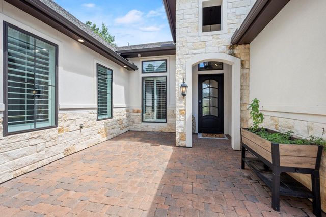 1715 Mission Oaks Court, Conroe, TX 77304