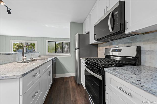 29131 Coolidge Street, Roseville, MI 48066