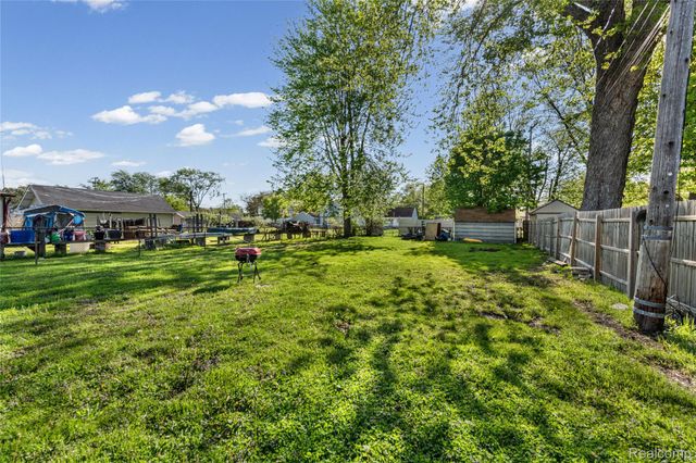 29131 Coolidge Street, Roseville, MI 48066