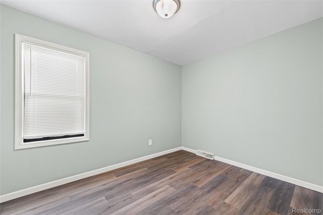 29131 Coolidge Street, Roseville, MI 48066