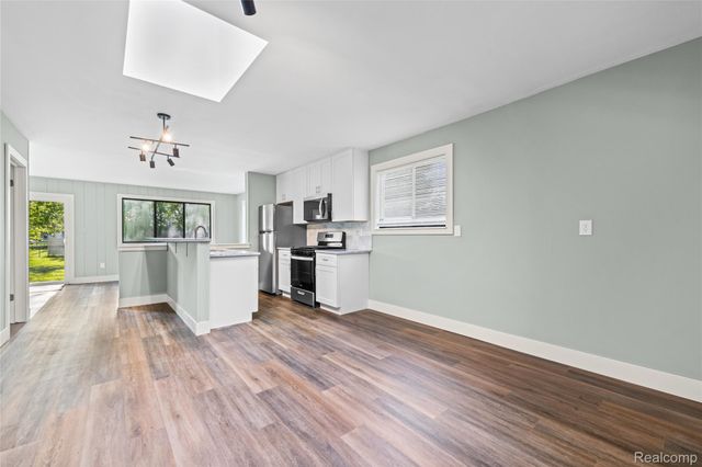 29131 Coolidge Street, Roseville, MI 48066