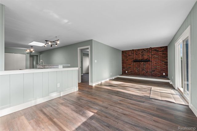 29131 Coolidge Street, Roseville, MI 48066