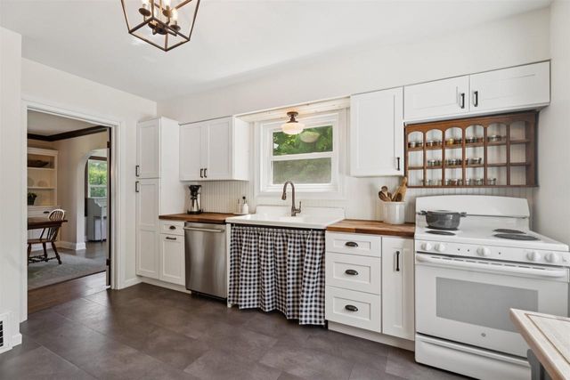 3207 WINNEGAMIE DRIVE, Appleton, WI 54914