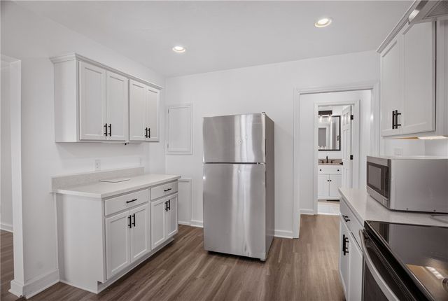 635 Valley St, Oakmont, PA 15139
