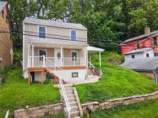 635 Valley St, Oakmont, PA 15139
