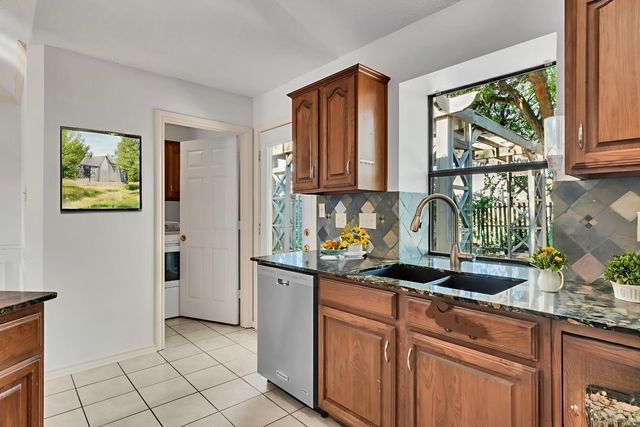 1111 Timbercreek Drive, Allen, TX 75002