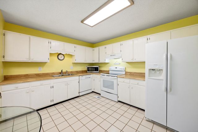 420 Shannon Drive, Hixson, TN 37343