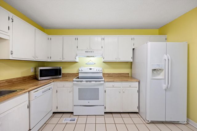 420 Shannon Drive, Hixson, TN 37343