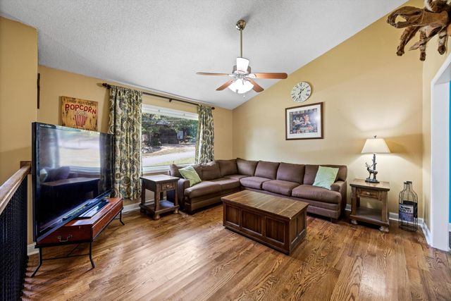 420 Shannon Drive, Hixson, TN 37343