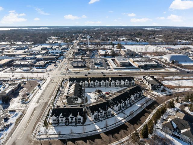 2422 N Blossom Circle, Orono, MN 55356