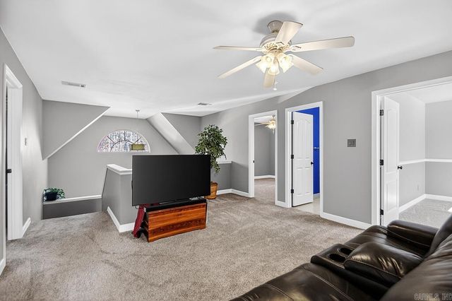 419 E Colonel Glenn, Little Rock, AR 72210