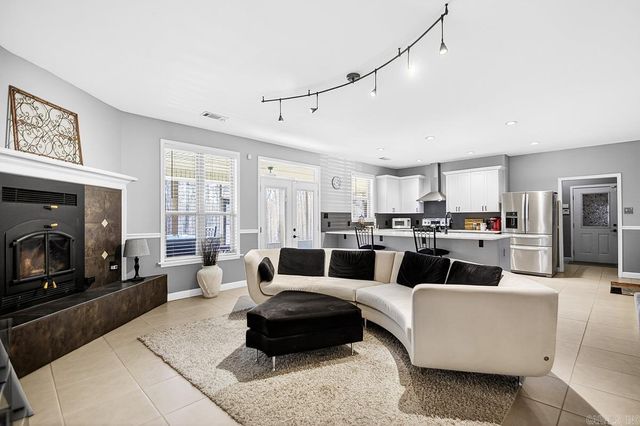 419 E Colonel Glenn, Little Rock, AR 72210