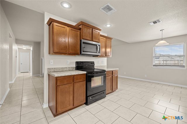 2609 Alamocitos Creek Drive, Killeen, TX 76549