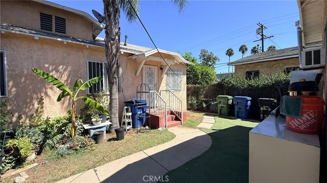 823 W 81st, Los Angeles, CA 90044