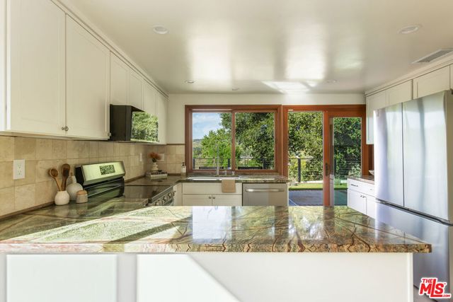 29353 Deep Shadow Drive, Agoura Hills, CA 91301