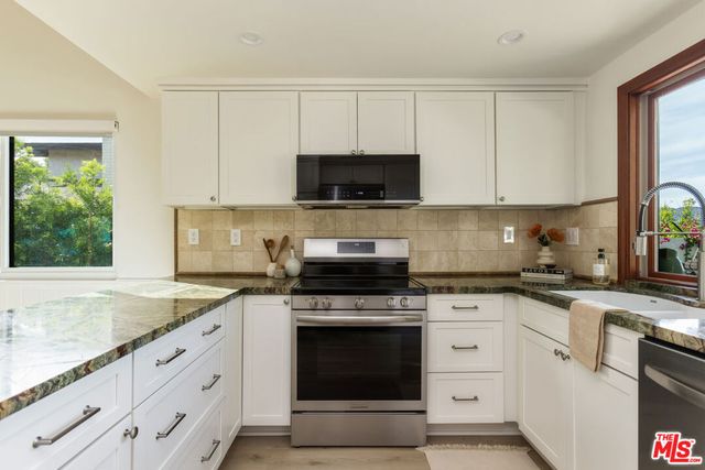 29353 Deep Shadow Drive, Agoura Hills, CA 91301