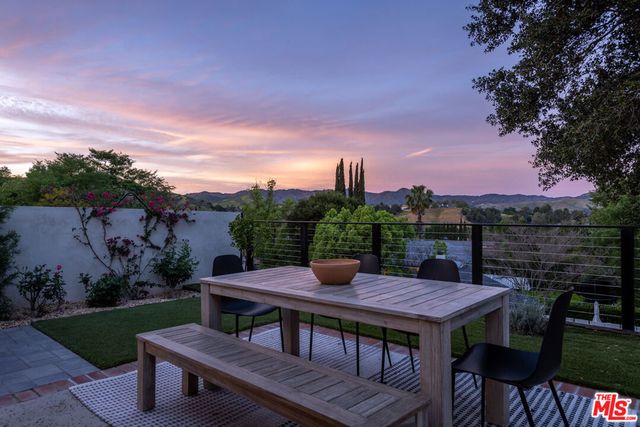 29353 Deep Shadow Drive, Agoura Hills, CA 91301