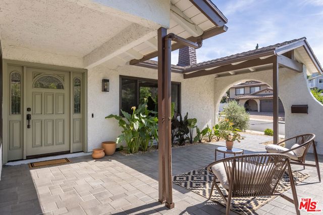 29353 Deep Shadow Drive, Agoura Hills, CA 91301