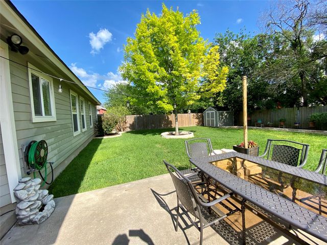1403 Beth LN, Round Rock, TX 78664