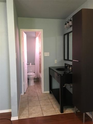 1403 Beth LN, Round Rock, TX 78664