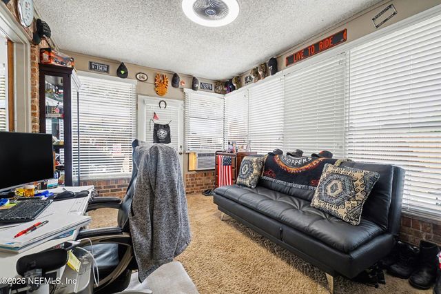 11166 WOODELM Drive E, Jacksonville, FL 32218