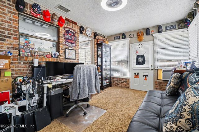 11166 WOODELM Drive E, Jacksonville, FL 32218