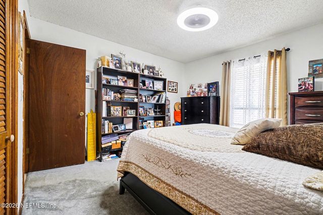 11166 WOODELM Drive E, Jacksonville, FL 32218