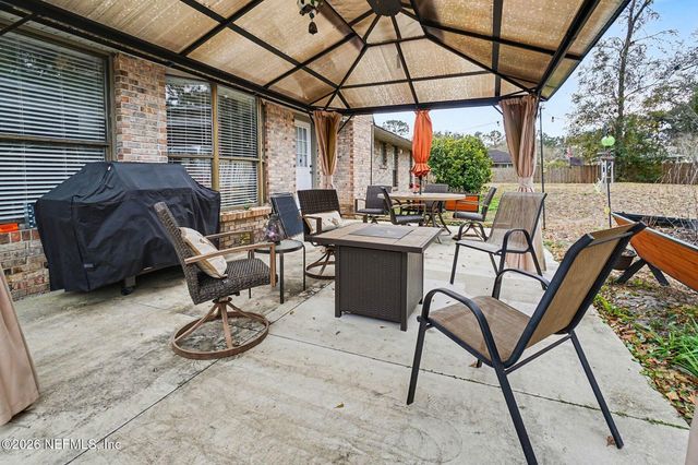 11166 WOODELM Drive E, Jacksonville, FL 32218