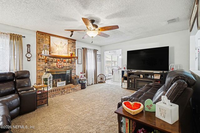 11166 WOODELM Drive E, Jacksonville, FL 32218