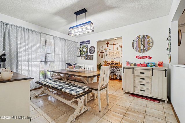 11166 WOODELM Drive E, Jacksonville, FL 32218