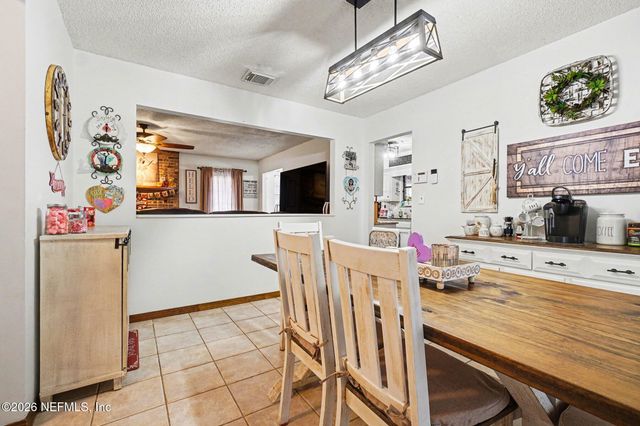 11166 WOODELM Drive E, Jacksonville, FL 32218