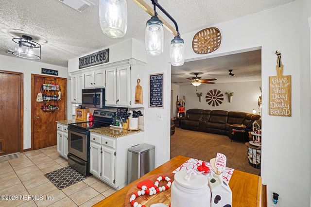 11166 WOODELM Drive E, Jacksonville, FL 32218