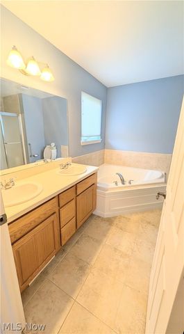 15130 Sawgrass Lane, Middlefield, OH 44062