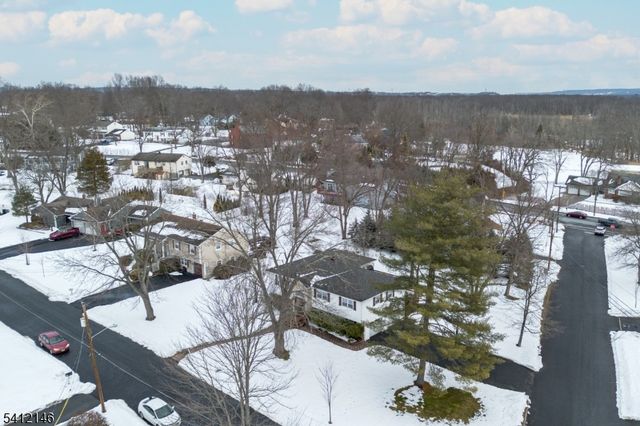 17 Iron Forge Rd, Parsippany-troy Hills Twp., NJ 07054