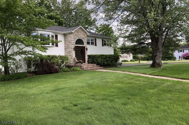 17 Iron Forge Rd, Parsippany-troy Hills Twp., NJ 07054