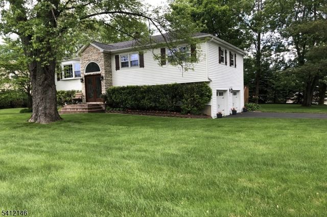 17 Iron Forge Rd, Parsippany-troy Hills Twp., NJ 07054