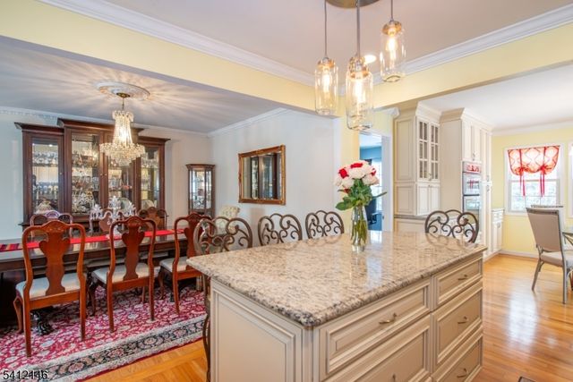 17 Iron Forge Rd, Parsippany-troy Hills Twp., NJ 07054