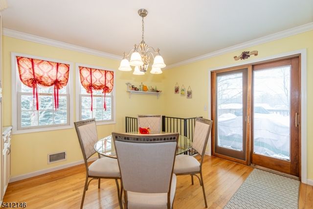 17 Iron Forge Rd, Parsippany-troy Hills Twp., NJ 07054