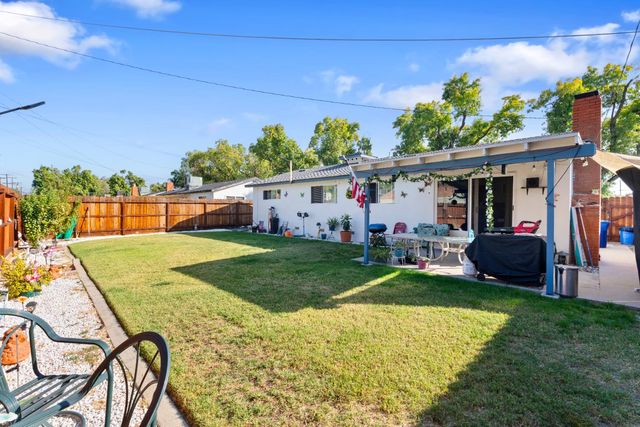 161 Ribier Ave, Modesto, CA 95350