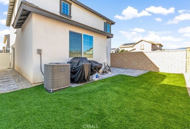 2498 Gunner Ridge, Rialto, CA 92377