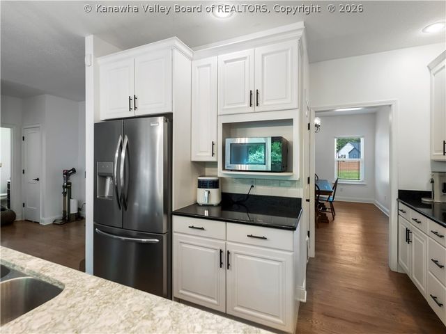 44 Russell Street, Winfield, WV 25213